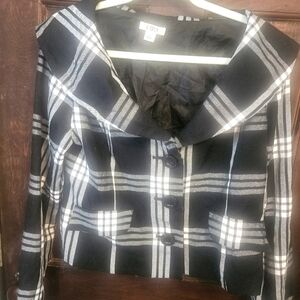 CATO VINTAGE STYLE PLAID JACKET W/ HUGE,ROUNDED COLLAR.REAR SLIT STILL SEWN SHUT